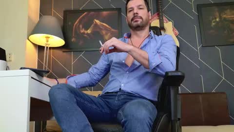 Aaron online show from 12/23/25, 08:12