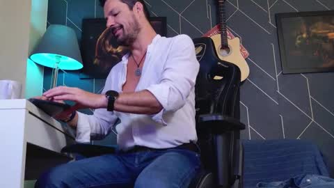 Aaron online show from 02/22/26, 02:04