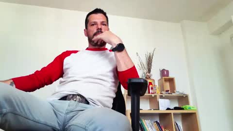 Aaron online show from 05/25/26, 03:07