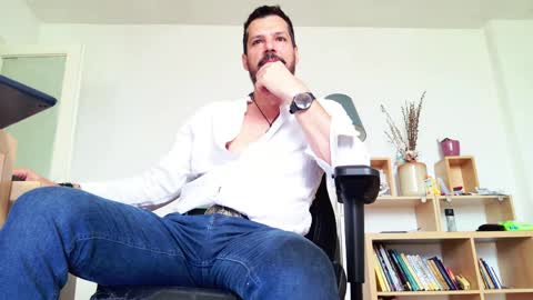 Aaron online show from 05/31/26, 05:48