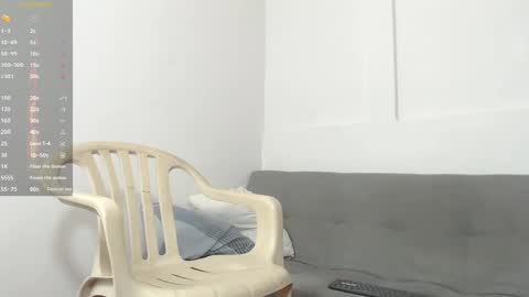 Snapshot of aaronhunter__ chatting on 01/10/25, 12:17 ig aaron hunter123 online show from 01/10/25, 12:17