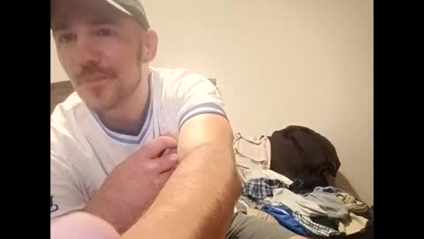 Snapshot of aaronshere888888 chatting on 04/25/26, 04:59 aaronshere888888 online show from 04/25/26, 04:59