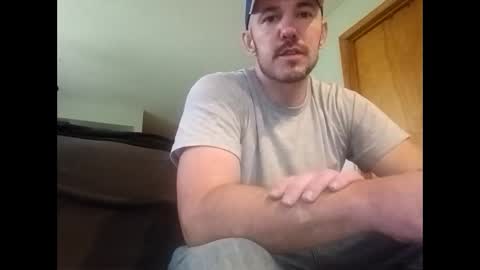 Snapshot of aaronshere888888 chatting on 05/19/26, 02:23 aaronshere888888 online show from 05/19/26, 02:23
