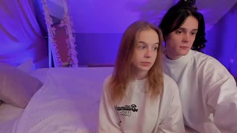 Snapshot of aataraxx chatting on 12/14/24, 12:01 Fiona and Harry online show from 12/14/24, 12:01