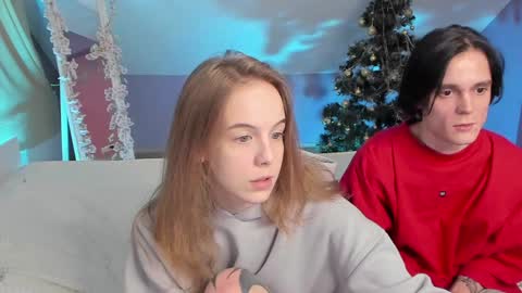 Snapshot of aataraxx chatting on 12/16/24, 02:47 Fiona and Harry online show from 12/16/24, 02:47