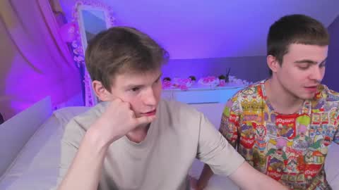 Snapshot of aataraxx chatting on 02/07/25, 03:30 Fiona and Harry online show from 02/07/25, 03:30