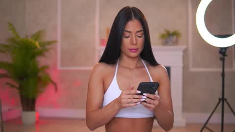 Snapshot of abbela_white chatting on 09/19/25, 06:37 Alexa online show from 09/19/25, 06:37