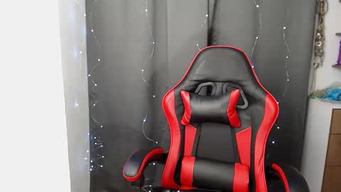 Abbi mooncb online show from 12/02/25, 12:43