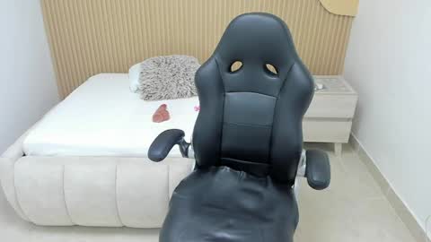 abbiecarson online show from 04/24/26, 12:29