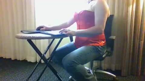 Snapshot of abbiecross88 chatting on 05/14/26, 11:00 Abbie Cross online show from 05/14/26, 11:00