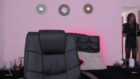 Abbigail Fuster  online show from 01/31/25, 11:03