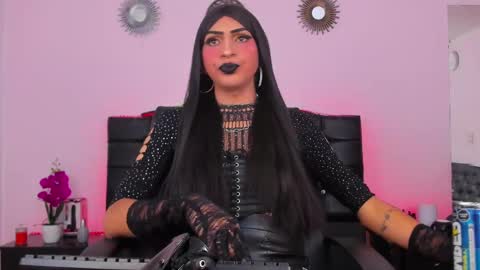 Abbigail Fuster  online show from 02/20/25, 10:27