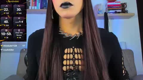 Abbigail Fuster  online show from 09/23/25, 09:40