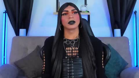 Abbigail Fuster  online show from 05/18/26, 10:43
