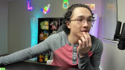 Snapshot of abbuddy920236 chatting on 03/17/26, 03:00 buddy online show from 03/17/26, 03:00