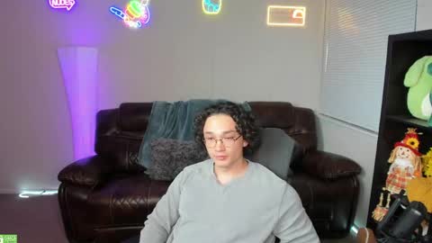 Snapshot of abbuddy920236 chatting on 05/27/26, 01:13 buddy online show from 05/27/26, 01:13