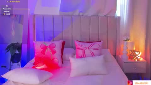 abby_blue01 online show from 02/25/26, 10:08