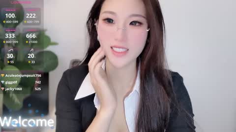 Snapshot of abby_chuchu chatting on 12/27/24, 10:01 CN-ChuChu online show from 12/27/24, 10:01