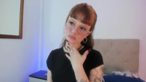 abby jones online show from 11/11/25, 02:55