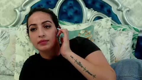 Snapshot of abby_moonx chatting on 07/23/26, 01:58 Abby online show from 07/23/26, 01:58