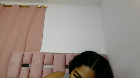 abby_moss_2 online show from 12/19/25, 06:31