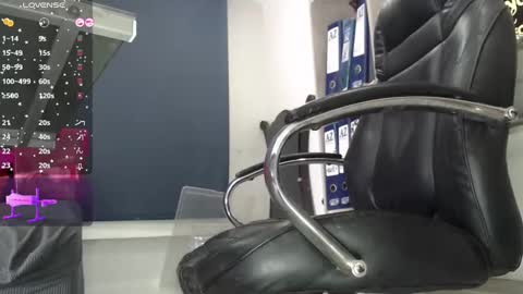 Vannesa online show from 02/17/25, 10:29