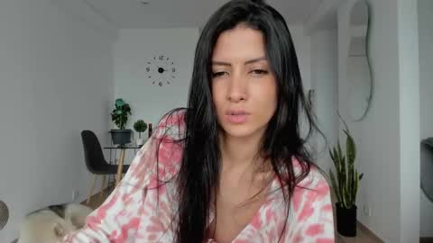 Laura  online show from 02/10/25, 04:14