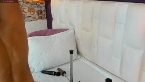 abbyadams23 online show from 11/24/25, 03:17