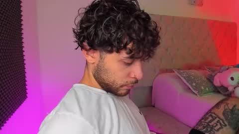 START TRANSMISSION ---- AM COLOMBIA TIME online show from 11/07/25, 01:33