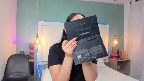 Abby Dixon  online show from 12/17/25, 02:01