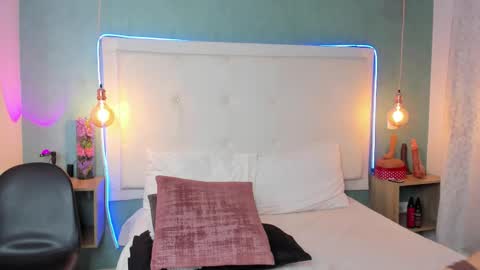 Abby Dixon  online show from 01/05/26, 06:00