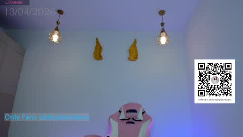 Snapshot of abbyfinet chatting on 04/14/26, 03:12 A B B Y online show from 04/14/26, 03:12