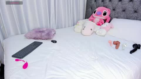 Snapshot of abbyfoxx_ chatting on 05/10/26, 01:11 Abby online show from 05/10/26, 01:11