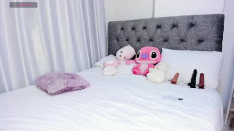 Snapshot of abbyfoxx_ chatting on 05/13/26, 01:58 Abby online show from 05/13/26, 01:58