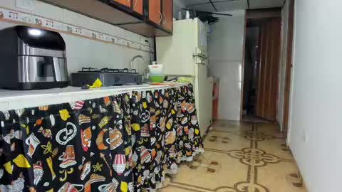 sara online show from 01/21/25, 04:43