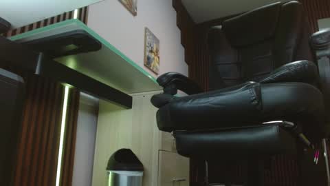 Abby Stones online show from 02/05/25, 02:37