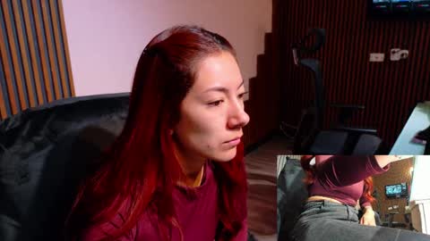 Snapshot of abbystones chatting on 04/28/26, 11:59 Abby Stones online show from 04/28/26, 11:59