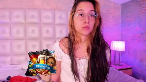 Abigail online show from 10/01/25, 11:38