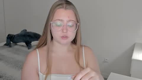 Abby    Stream at Sat  Sun  Mon  Fri online show from 02/01/26, 03:10