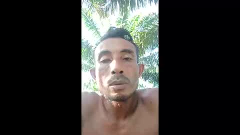 abdulwaris7072 online show from 12/23/25, 08:23