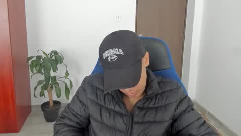 Independence model AbelAsburgo online show from 01/13/26, 07:08