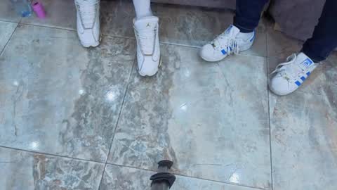 abella_as_ online show from 04/21/26, 01:28