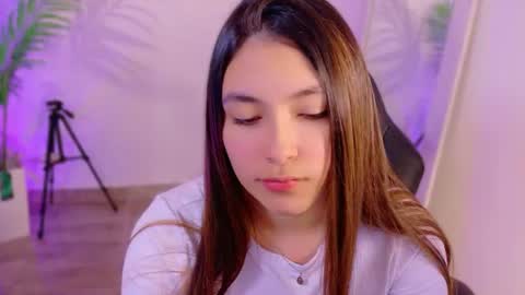 Snapshot of abella_ruiz chatting on 08/07/26, 11:51 Abella Ruiz online show from 08/07/26, 11:51