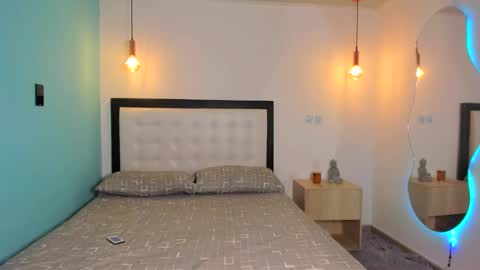  Abella and Kendra  online show from 09/24/25, 11:08