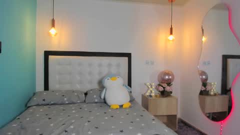  Abella and Kendra  online show from 10/08/25, 11:57