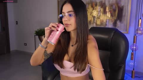 Snapshot of abellacroft chatting on 05/01/26, 01:16 Abella online show from 05/01/26, 01:16