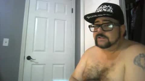Snapshot of abennett76 chatting on 05/22/26, 01:24 AJ online show from 05/22/26, 01:24