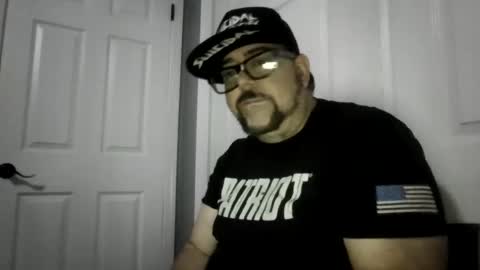 Snapshot of abennett76 chatting on 05/30/26, 04:31 AJ online show from 05/30/26, 04:31