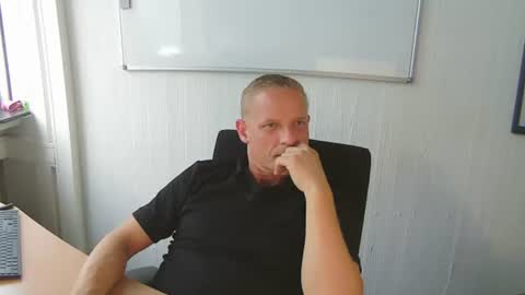 Snapshot of abenteurer2021 chatting on 07/14/26, 03:40 abenteurer2021 online show from 07/14/26, 03:40