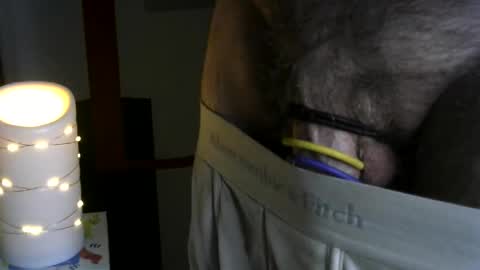 AbercrombieGuy22 online show from 12/01/25, 06:07